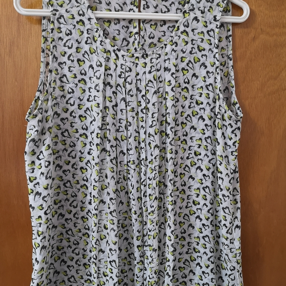 Smart Set Leopard Print Sleeveless Blouse Medium